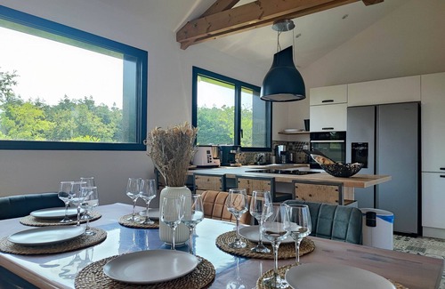 Plouezec House | Proche Mer - Keremma gîte sleeps 6 - private pool and spa