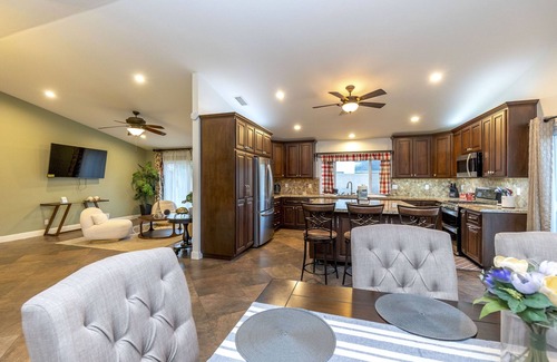 Chino Hills House | Professionally Cleaned Cozy Home*Gateway*Two parking garage