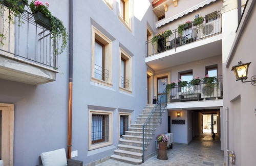 Verona City Centre Apartment | PROFESSOR'S NEST 2 - VERONA APARTMENTS