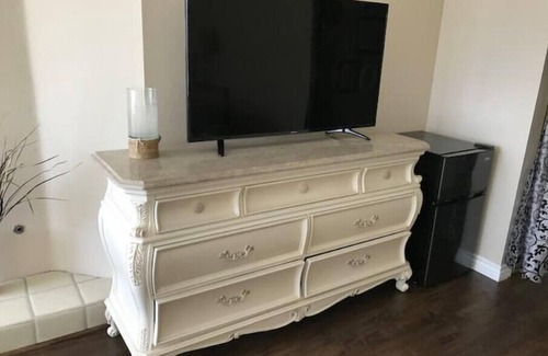 West Covina House | PROMO 5% WEEKLY/10% MONTHLY DISCOUNTnSummer Special Comfort townhouse 4BE/2.5BA