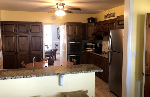 Tappahannock House | PROMO 8.20% WEEKLY AND 27.71% MONTHLY DISCOUNT!nRelax on the Rappahannock