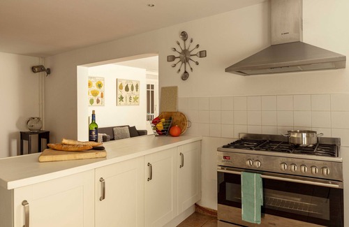 Saint-Martin-de-Gurson House | PROMO! CHARMING VILLAGE HOUSE! Heated pool, spa, garden, St Emillion