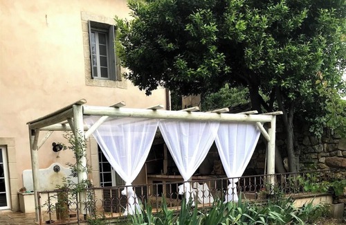 Lagamas House | PROMO Character house with swimming pool, in the heart of a typical southern village