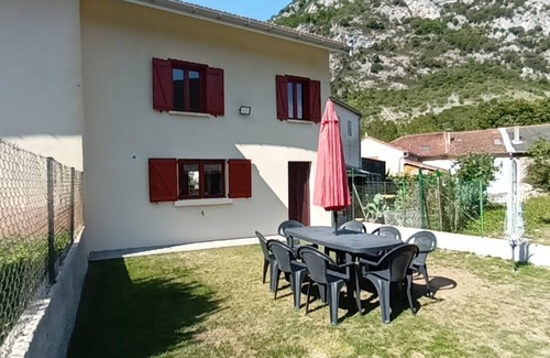 Niaux House | Promotion end of August and September for 2 nights minimum. Quiet, cosy house.