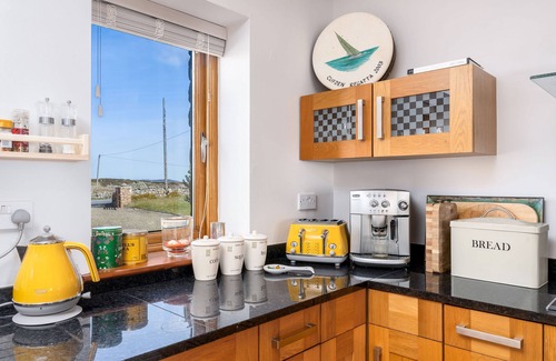 Gannoughs Cottage | Property 464 - Claddaghduff - sleeps 11 guests in 6 bedrooms