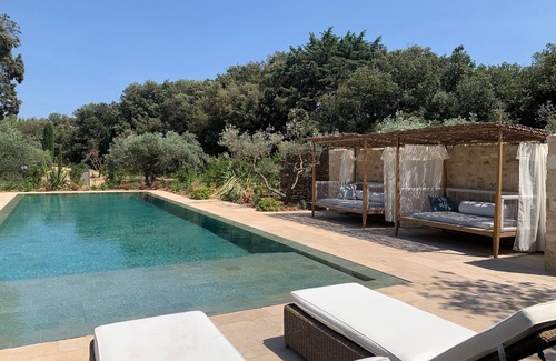 Eygalieres Villa | Propriété 5 *Eygalieres au pieds des Alpilles, piscine et jacuzzi chauffés