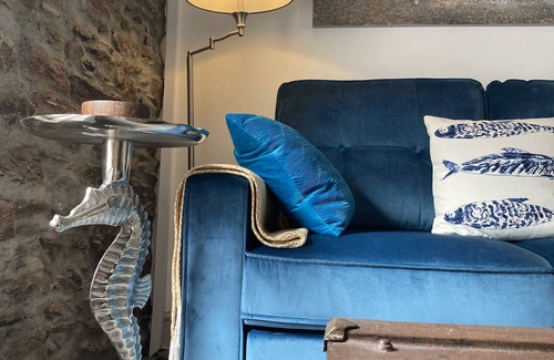 West Looe Apartment | Prospect House Apartment 2 - sleeps 5 guests in 2 bedrooms