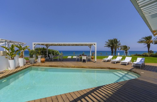 Pernera Villa | Protaras Beachfront Dream Villa