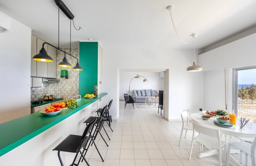 Pernera Apartment | Protaras H2O Seafront Suite