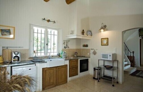 Crillon-le-Brave House | Provencal house, quality abode.