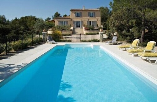 Crillon-le-Brave House | Provencal house, quality abode.