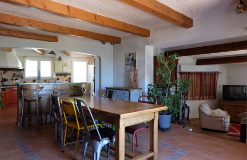 Simiane-Collongue Villa | Provencal villa of 200 m2 with large garden and swimming pool in AIX EN PROVENCE