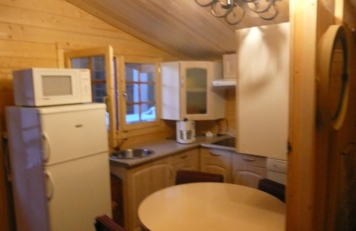 Morieres-les-Avignon Ski Chalet | Provence Bungalow Family 3 Rooms Swimming pool sharing 1h00 8km from Avignon