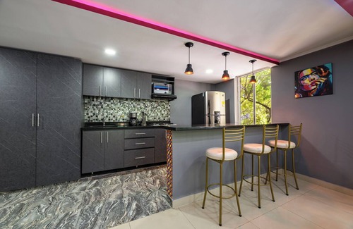 La Florida Apartment | Provenza Jewel nJacuzzi Ac Luxury Prime location