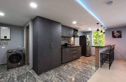 La Florida Apartment | Provenza Jewel nJacuzzi Ac Luxury Prime location