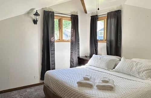 Neillsville Cabin | Provision Lodge