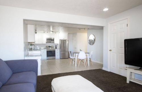 Provo Condo | Provo Pad | Central | Patio | Massage*