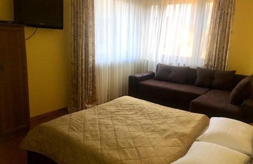 Tatariv House | Prutets Guest House