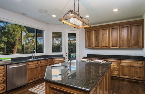 Tatum Place House | PRVT TENNIS/PICKLEBALL COURT, GIGANTIC HEATED POOL, SHUFFLEBOARD, PUTTPUTT GOLF!