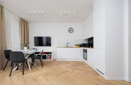 Ursynow Apartment | Przy Bazantarni 11 Apartment with Parking