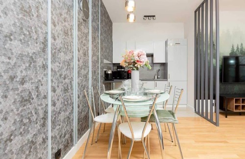 Mokotow Apartment | Puławska 111a | 2 Bedrooms | Parking | 6 Guests