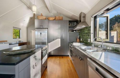 Kuratau House | Puketapu - Kuratau Holiday Home
