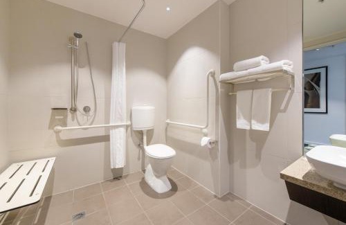 Adelaide Central Business District Hotel | Pullman Adelaide