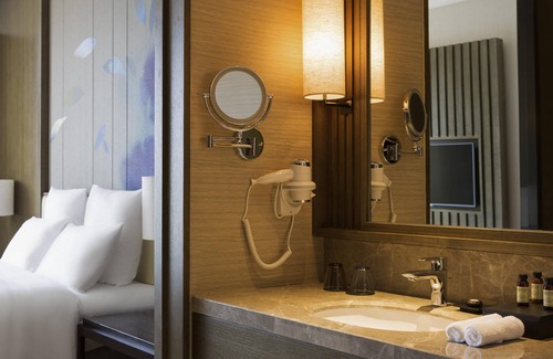 Donghu Qu Hotel | Pullman Nanchang Sunac