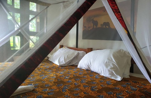 Kichwamba Cabin | Pumba Safari Cottages