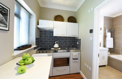 Charlton Apartment | Pump Housetat Woodstock Suites