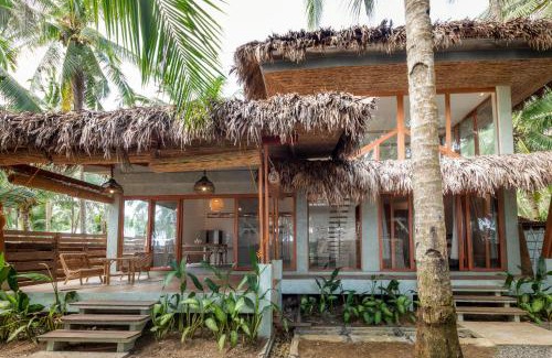 Catangnan Resort | Punta Punta Surf Retreat