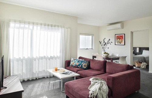 Essendon Apartment | Punthill Essendon