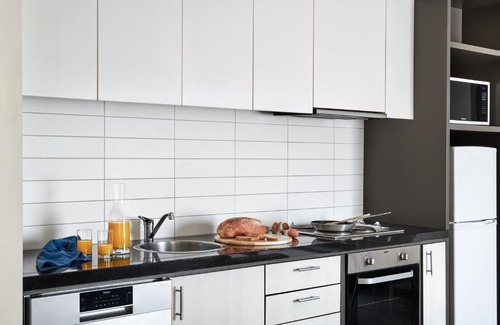 Essendon Apartment | Punthill Essendon