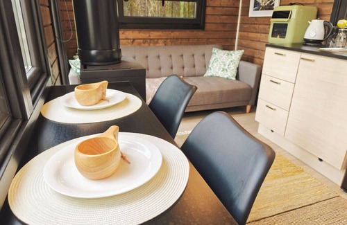 Kolari Cottage | PUOLUKKA|Sauna|Fireplace|WiFi|BBQ|Nature|Ski 200M