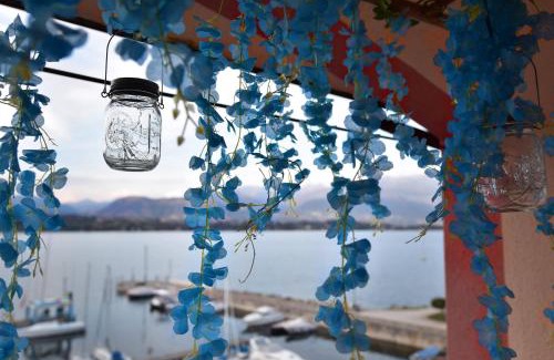 Manerba del Garda Apartment | PURA VIDA APARTMENT, Facing Lake Garda