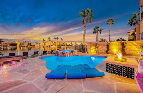 Terra Lago House | Pure Luxury Steam Room Pool