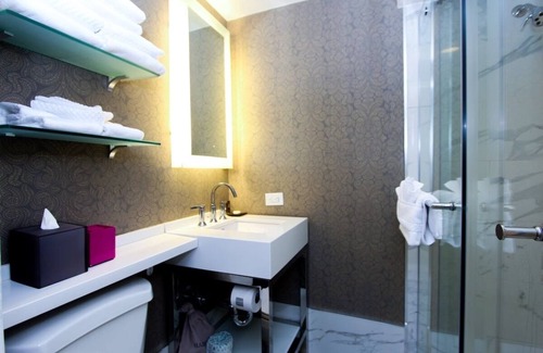 Kalorama Heights Hotel | PURE Wellness Grand 1BR King, Allergy-Free Living, Near The White House