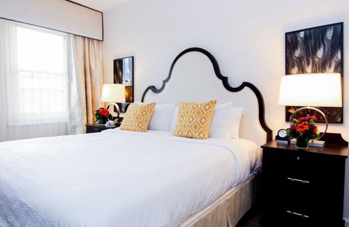 Kalorama Heights House | PURE Wellness Standard King, Allergy-Friendly, Fitness Center Access
