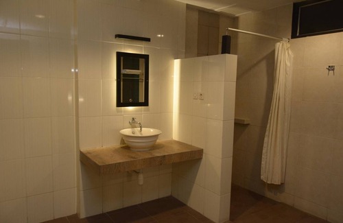 Catur Tunggal Hotel | Puri Chorus Hotel