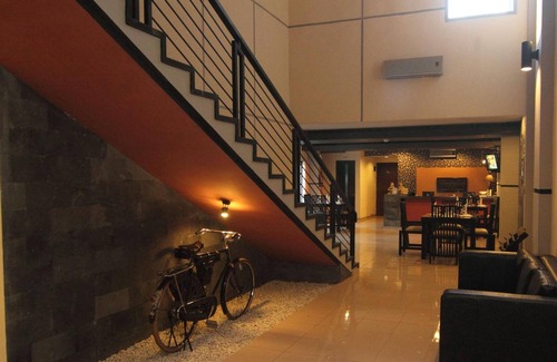 Catur Tunggal Hotel | Puri Chorus Hotel