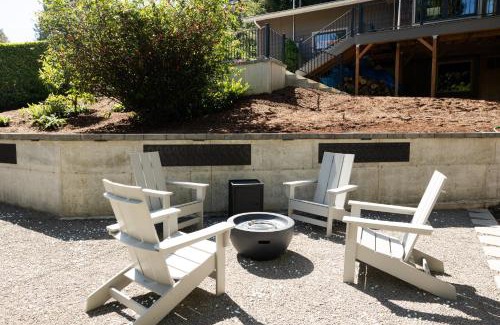 Arnold Creek Apartment | Purple City Retreats - Luxury Yurt & Spa