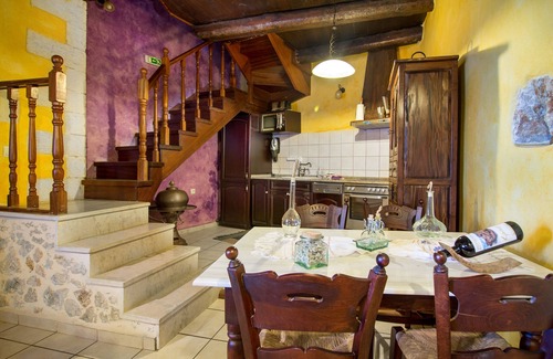 Samonas House | Purple villa Malotira - 1 bedroom -veranda -roof terrace - mountain and sea view