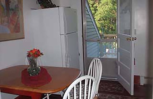 Put-in-Bay House | Put-in-Bay lodging for Groups and Parties right in the downtown action!