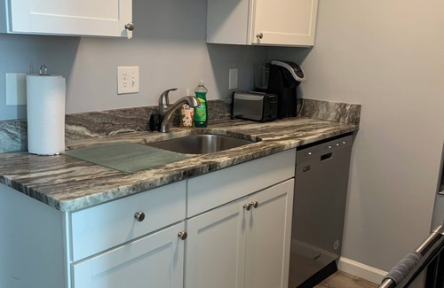 Northeast Virginia Beach Condo | Put your Toes in the Sand - beautiful 1BR condo a block from the oceanfront