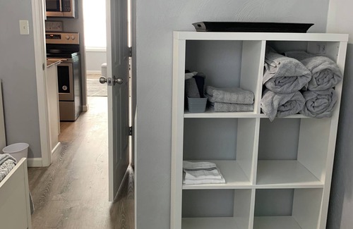 Northeast Virginia Beach Condo | Put your Toes in the Sand - beautiful 1BR condo a block from the oceanfront