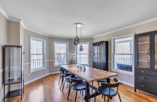 Putnam Valley Apartment | Putnam Valley Estate 4BR - Hot Tub Fireplace