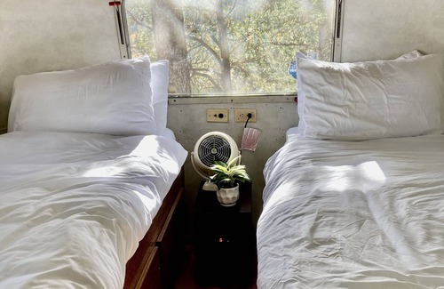 Woodland Park House | PVP56 Vintage 1984 Airstream RV — With Private Hot Tub!