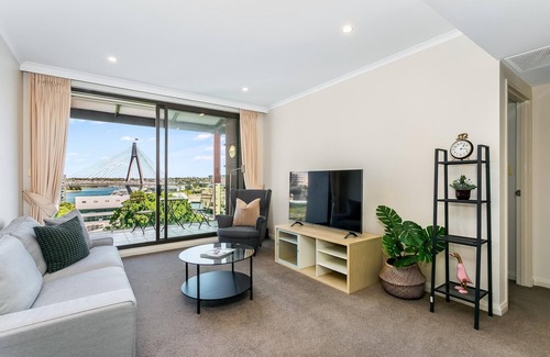 Pyrmont Apartment | Pyrmont - BOW66 - Bowman Street - Spacious 3BR in Jacksons Landing with Balcony, Views Resort Facilities