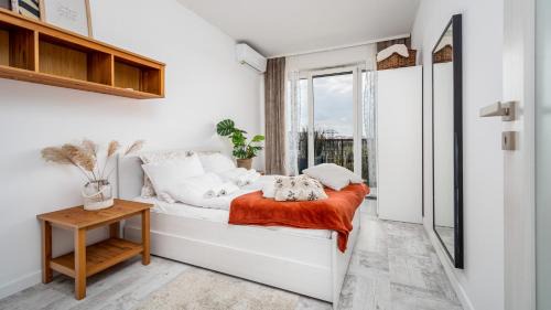 Mokotow Apartment | Qbik Loft Apartments - Mokotów, Sun & Snow