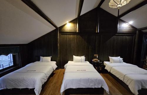 Fenghuang Hotel | QingXi Hotel